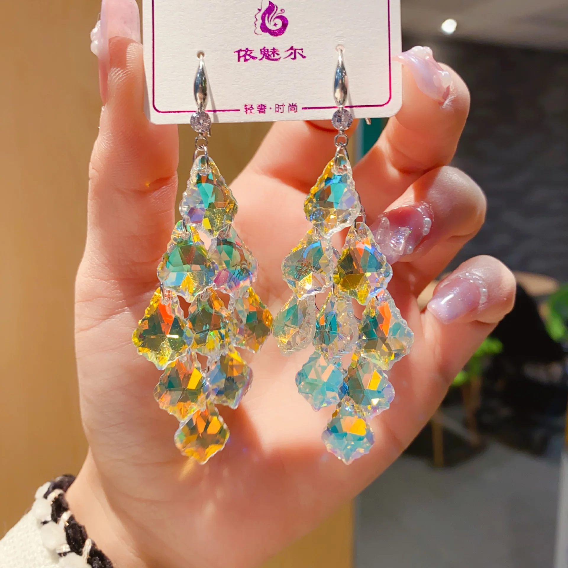 Korean version earrings for women long crystal drop jewelry Women\'s Light luxury hanging accessories 2024trend fashion jewellery