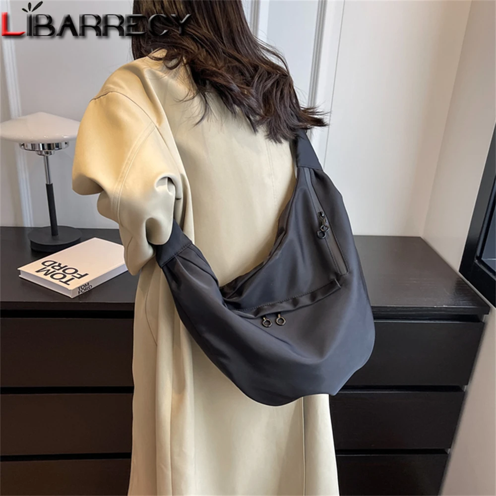 

Large-capacity Ladies Shoulder Bag New Solid Color Ladies Travel Bag 2023 Stylish High Quality Oxford Cloth Women Crossbody Bags