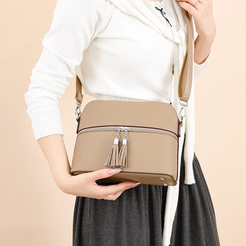 ΠΠΎΠ΄Π½Π°Ρ ΡΡΠΌΠΊΠ° ΡΠ΅ΡΠ΅Π· ΠΏΠ»Π΅ΡΠΎ Ρ ΠΊΠΈΡΡΠΎΡΠΊΠ°ΠΌΠΈ, Π΄ΠΈΠ·Π°ΠΉΠ½Π΅ΡΡΠΊΠ°Ρ ΠΆΠ΅Π½ΡΠΊΠ°Ρ ΡΡΠΌΠΊΠ°, ΡΡΠΌΠΊΠΈ ΡΠ΅ΡΠ΅Π· ΠΏΠ»Π΅ΡΠΎ ΠΈΠ· Π½Π°ΡΡΡΠ°Π»ΡΠ½ΠΎΠΉ ΠΊΠΎΠΆΠΈ Π΄Π»Ρ ΠΆΠ΅Π½ΡΠΈΠ½, ΡΡΠΌΠΊΠ°-ΠΌΠ΅ΡΡΠ΅Π½Π΄ΠΆΠ΅Ρ ΠΈΠ· Π²ΠΎΠ»ΠΎΠ²ΡΠ΅ΠΉ ΠΊΠΎΠΆΠΈ Π²ΡΡΠΎΠΊΠΎΠ³ΠΎ ΠΊΠ°ΡΠ΅ΡΡΠ²Π° ΠΠΎΠ΄Π½Π°Ρ ΡΡΠΌΠΊΠ° ΡΠ΅ΡΠ΅Π· ΠΏΠ»Π΅ΡΠΎ Ρ ΠΊΠΈΡΡΠΎΡΠΊΠ°ΠΌΠΈ, Π΄ΠΈΠ·Π°ΠΉΠ½Π΅ΡΡΠΊΠ°Ρ ΠΆΠ΅Π½ΡΠΊΠ°Ρ ΡΡΠΌΠΊΠ°, ΡΡΠΌΠΊΠΈ ΡΠ΅ΡΠ΅Π· ΠΏΠ»Π΅ΡΠΎ ΠΈΠ· Π½Π°ΡΡΡΠ°Π»ΡΠ½ΠΎΠΉ ΠΊΠΎΠΆΠΈ Π΄Π»Ρ ΠΆΠ΅Π½ΡΠΈΠ½, ΡΡΠΌΠΊΠ°-ΠΌΠ΅ΡΡΠ΅Π½Π΄ΠΆΠ΅Ρ ΠΈΠ· Π²ΠΎΠ»ΠΎΠ²ΡΠ΅ΠΉ ΠΊΠΎΠΆΠΈ Π²ΡΡΠΎΠΊΠΎΠ³ΠΎ ΠΊΠ°ΡΠ΅ΡΡΠ²Π°