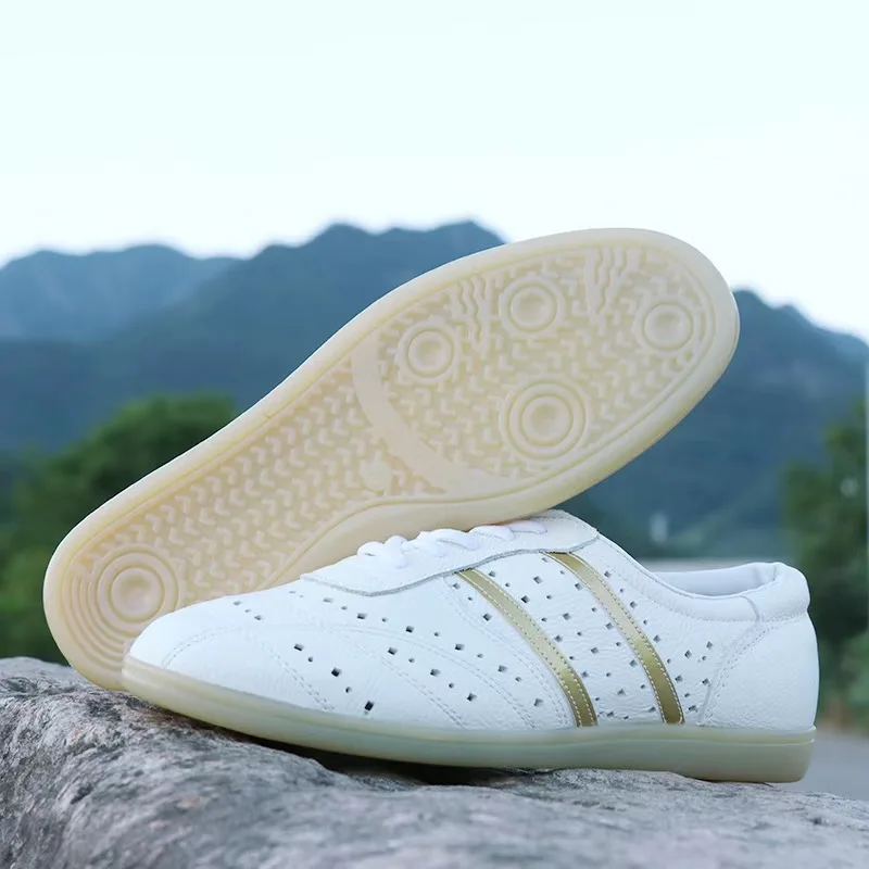 العلامة التجارية الكلاسيكية الرجال النساء فنون الدفاع عن النفس حذاء العلامة التجارية الفاخرة تاي تشي أحذية للجنسين جوفاء جلدية رياضة التدريب حذاء Wushu حذاء الرجال