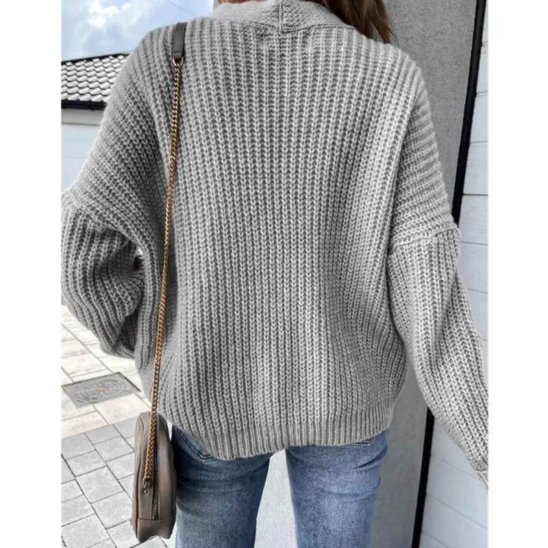 Women's Color Block Long Sleeve Knit Cardigan for Autumn and Winter Season V-neck Sweater