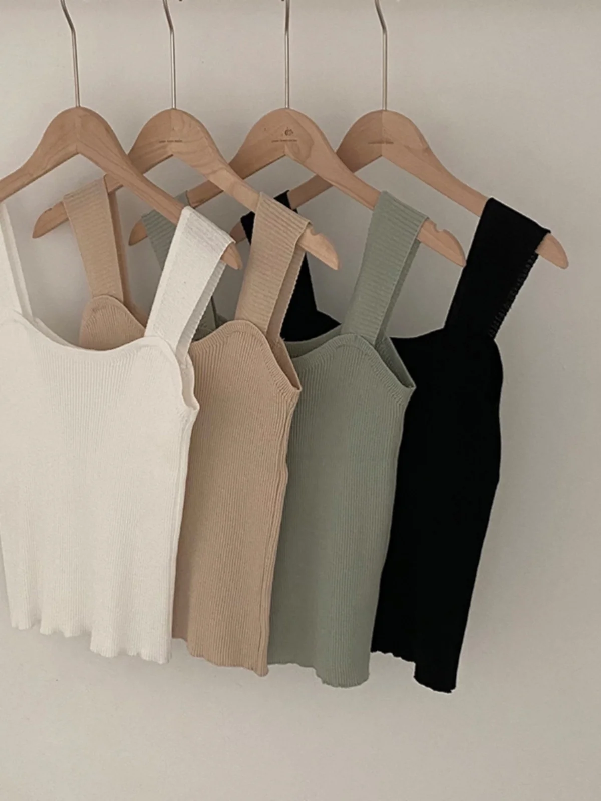 

Chic Retro Versatile Knitted Strap Vest Women's Ele Inner Wear Sexy Pure Desire ort Top Trendy Outerwear