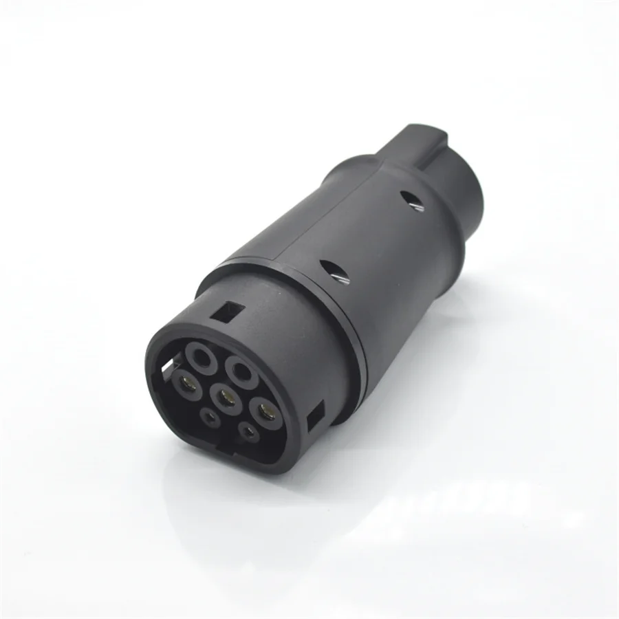 Electric Cars Vehicle Charger Charging Connector Adapter IEC 62196 to SAE J1772 Withstand Voltage 2000V