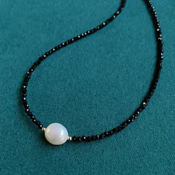 Small Black Obsidian Crystal Necklace for Women Big White Baroque Pearl Charm Natural Freshwater Pearl Choker Collar Minimalist