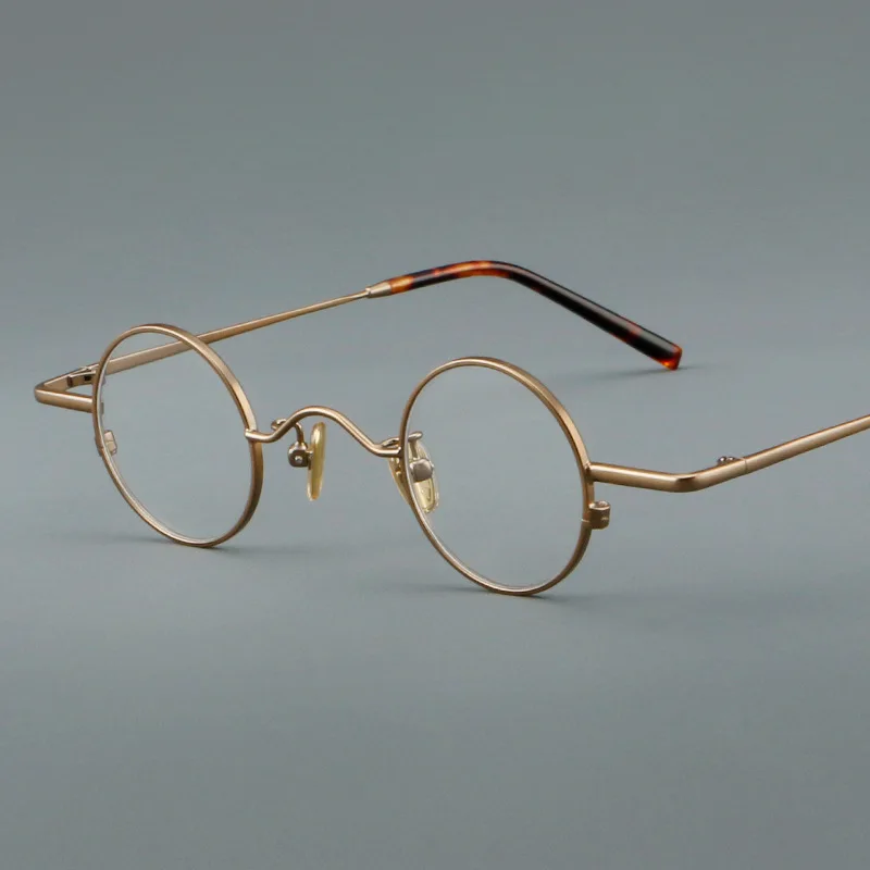 

2025 New Retro Metal Circular Flat Mirror Fashion Men's Modern Style Classic Anti Blue Light Glasses Light Luxury Presbyopia