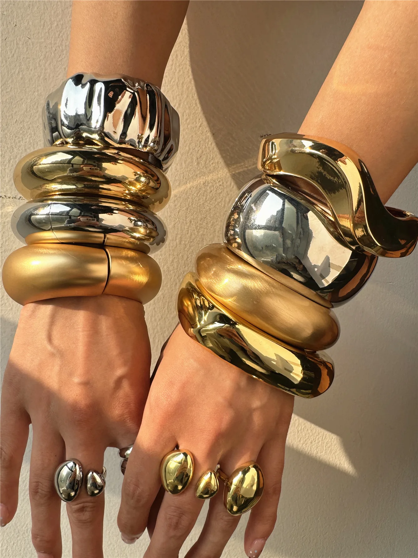 HangZhi Vintage Wide Cuff Bracelet Hip Hop Punk Gold Silver Color Geometric Metal Spring Bangles For Women Men Chunky Jewelry
