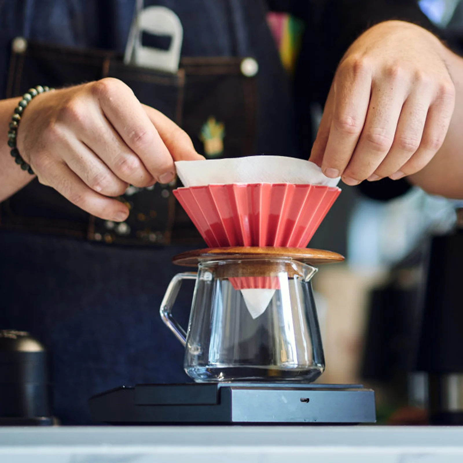 

100pcs Filter Cups Paper Filter Cones Disposable Filtering Papers For Coffee Espresso Portable Coffee Filters Cone Shape Design