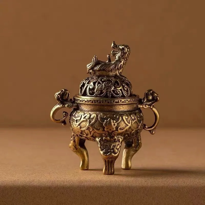 1PC Vintage Alloy Incense Burner Stick Holder Three Legged Hollow Out Mini Sandalwood Censer Incense Burner Home Decoration
