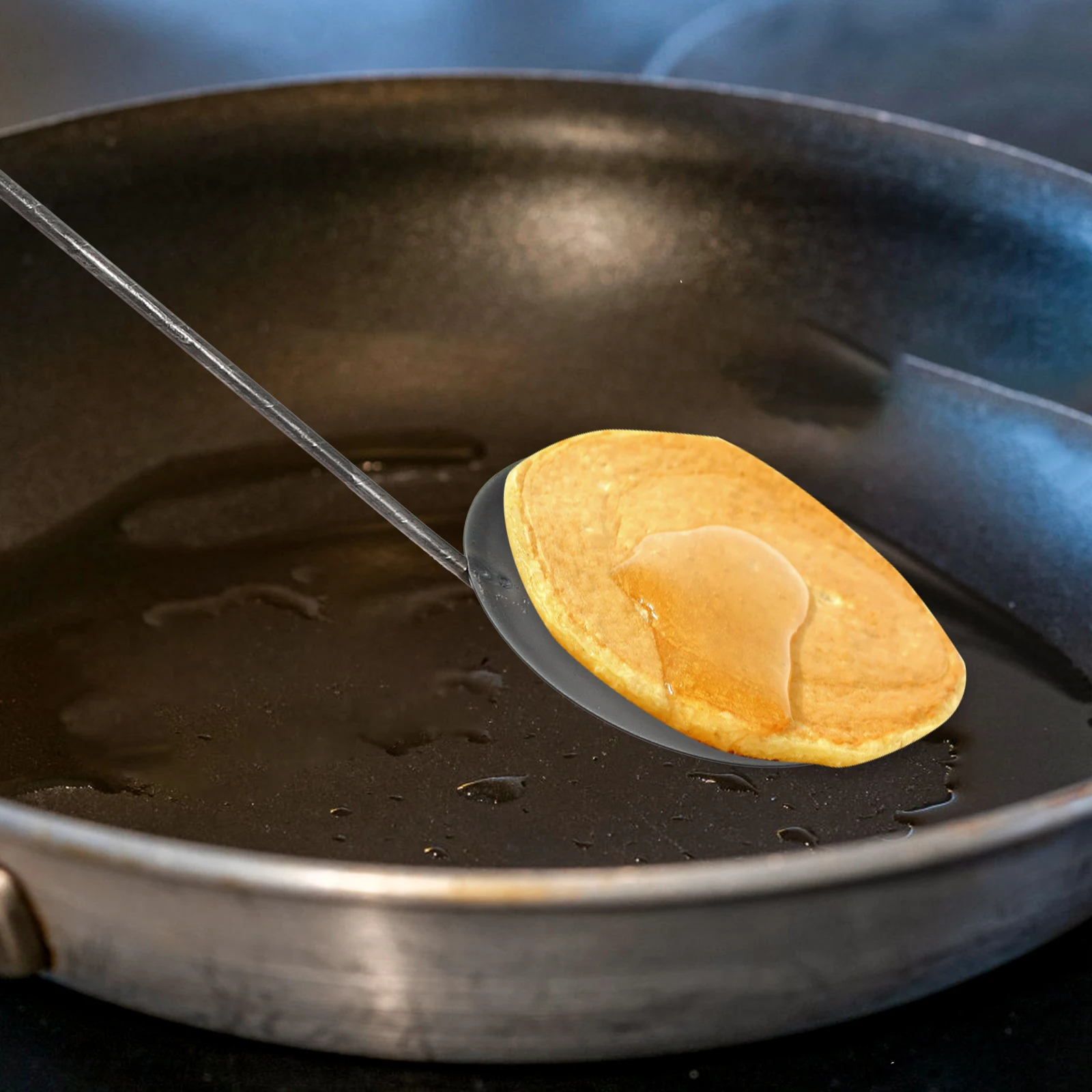 

Flat Metal Frying Spoon Pancake Pastry Cooking Spoon Kitchen Tool Handle Design Non-Stick Oil Scoop Frying Snack Mold Essential