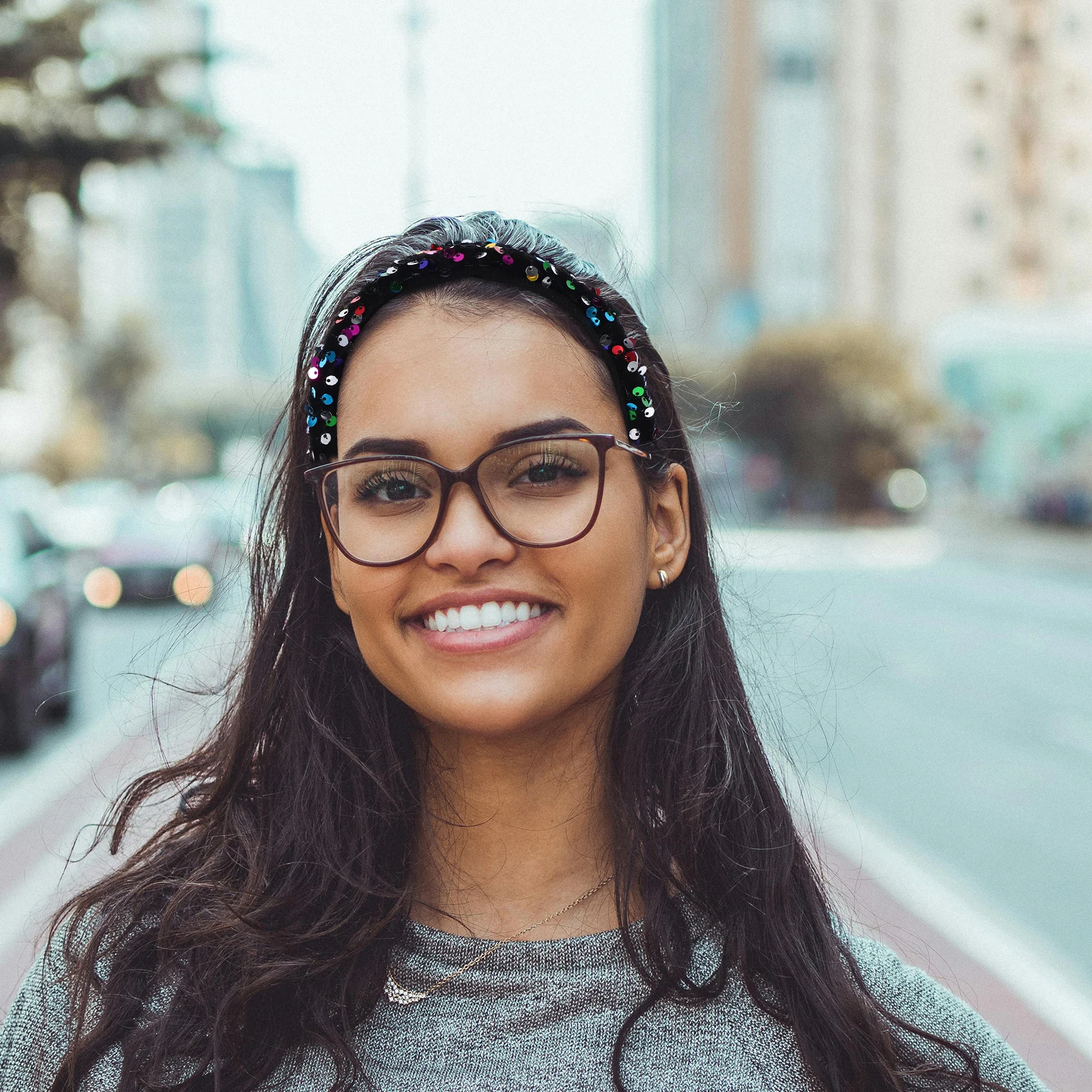 

Повязка на голову с блестками, красочная блестящая элегантная повязка для волос для женщин и девочек, вечерние, свадебные, выпускные, повседневные аксессуары для фотосъемки