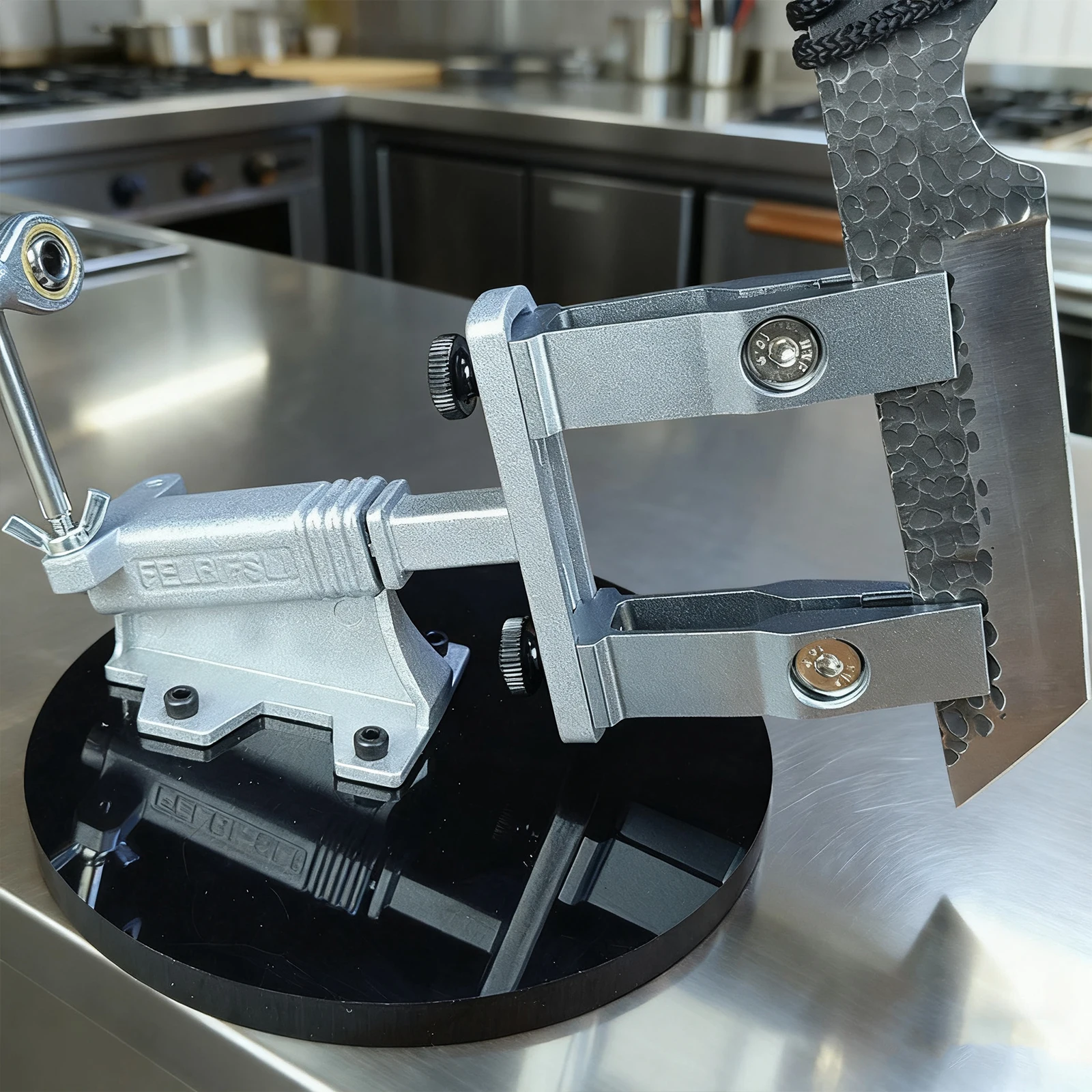 

Fixed Knife Sharpener with 3 Whetstones Knife Sharpening System Kitchen Grinding System for Kitchen and Restaurant Use