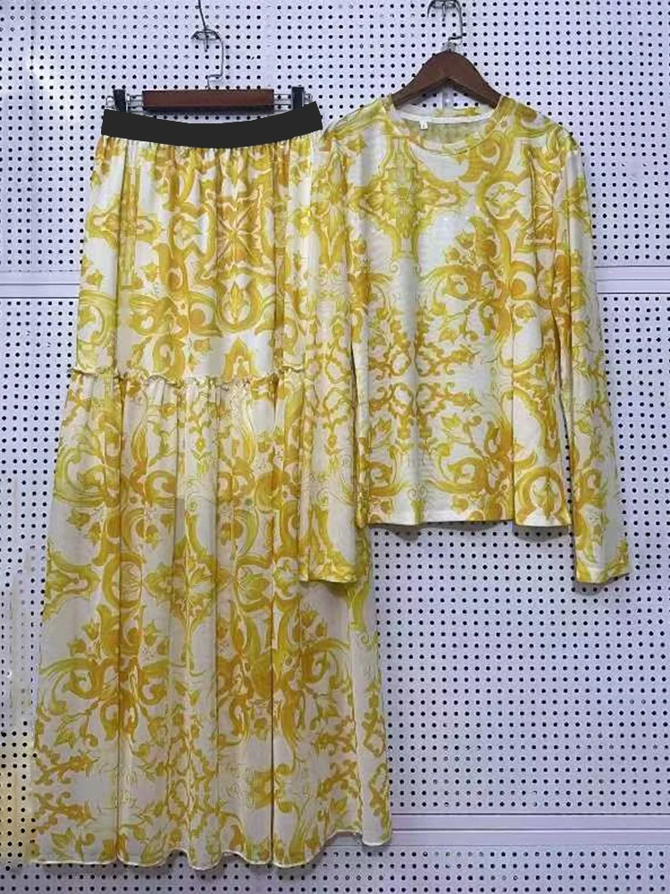 2026 Spring Women's Clothing Retro Geometric Print Knitted Mesh T-shirt Two-piece Set + Loose Large Size Skirt Fashion Suit