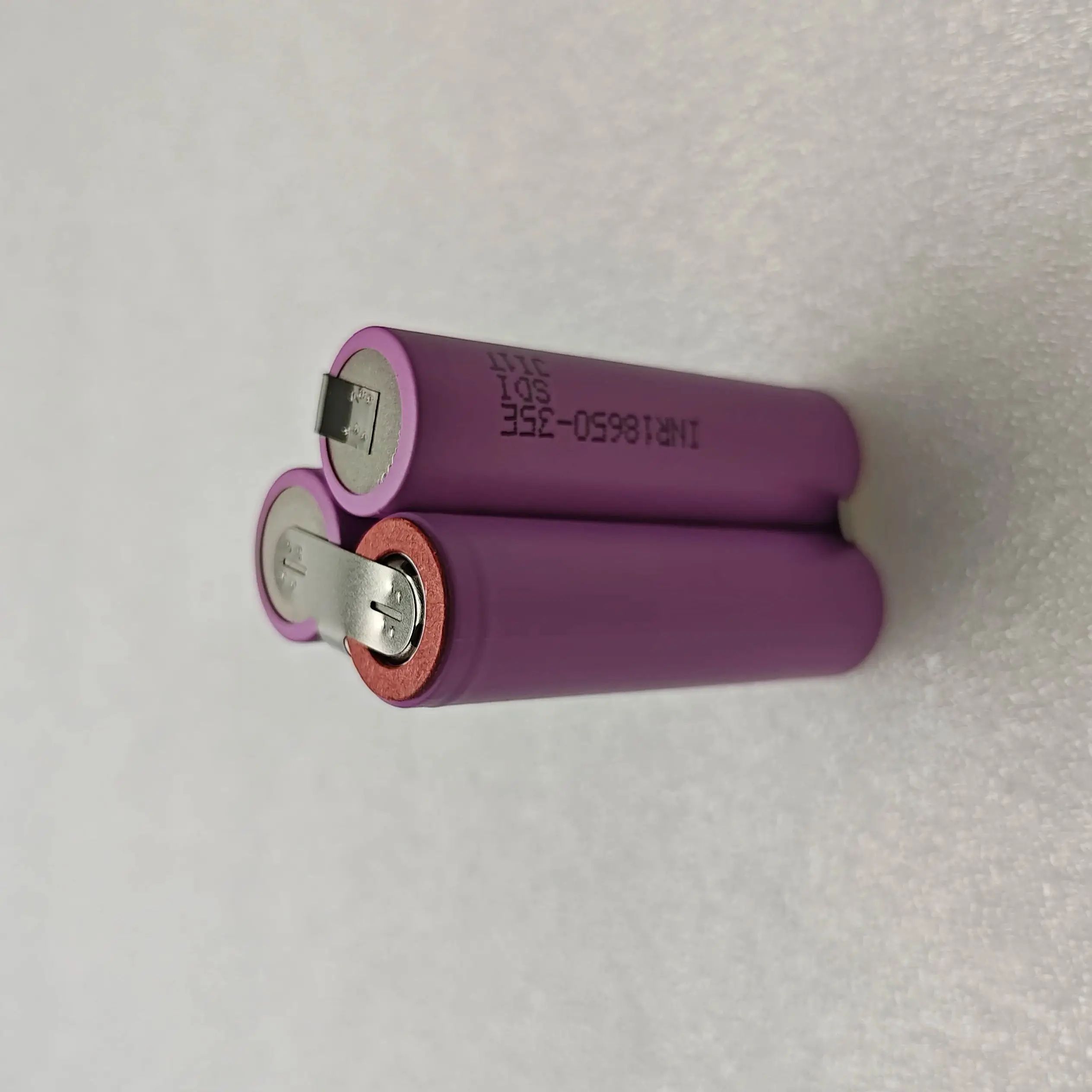 

2S1P 3S1P 4S1P 5S1P 6S1P 18650-35E Personalización del paquete de baterías Soldadura 3500 mAh 7,4 V a 21,6 V