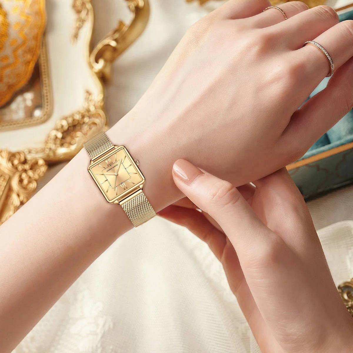 Reloj clásico Hannah Martin para mujer, cinturón cuadrado de malla de acero inoxidable a la moda con movimiento de cuarzo japonés, reloj de regalo para mujer