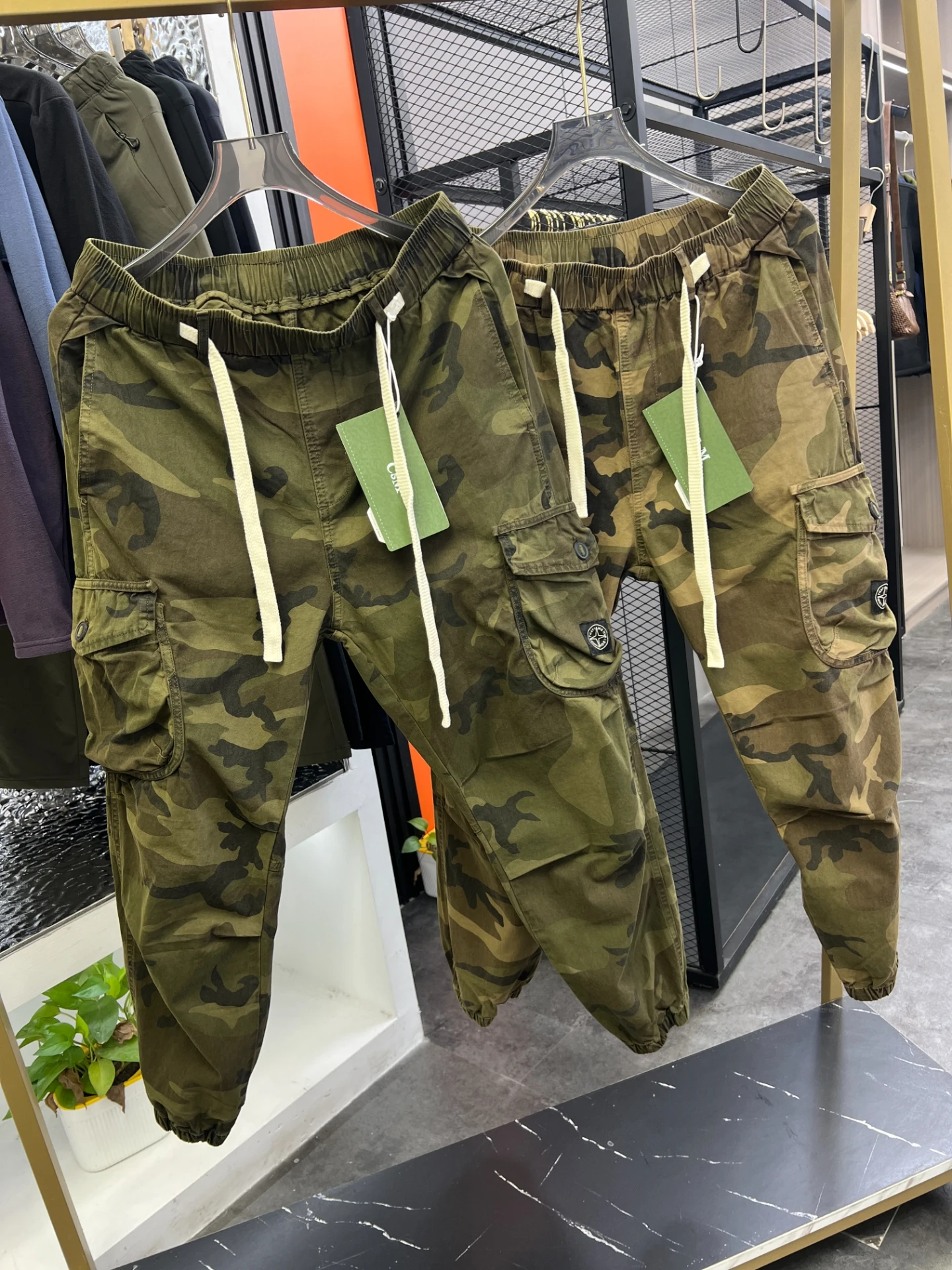 

Faionable Military Camouflage Workwear Loose Tapered Cuffed Elastic Waist Men's Long Pants High Street Sle Autumn New Arr...