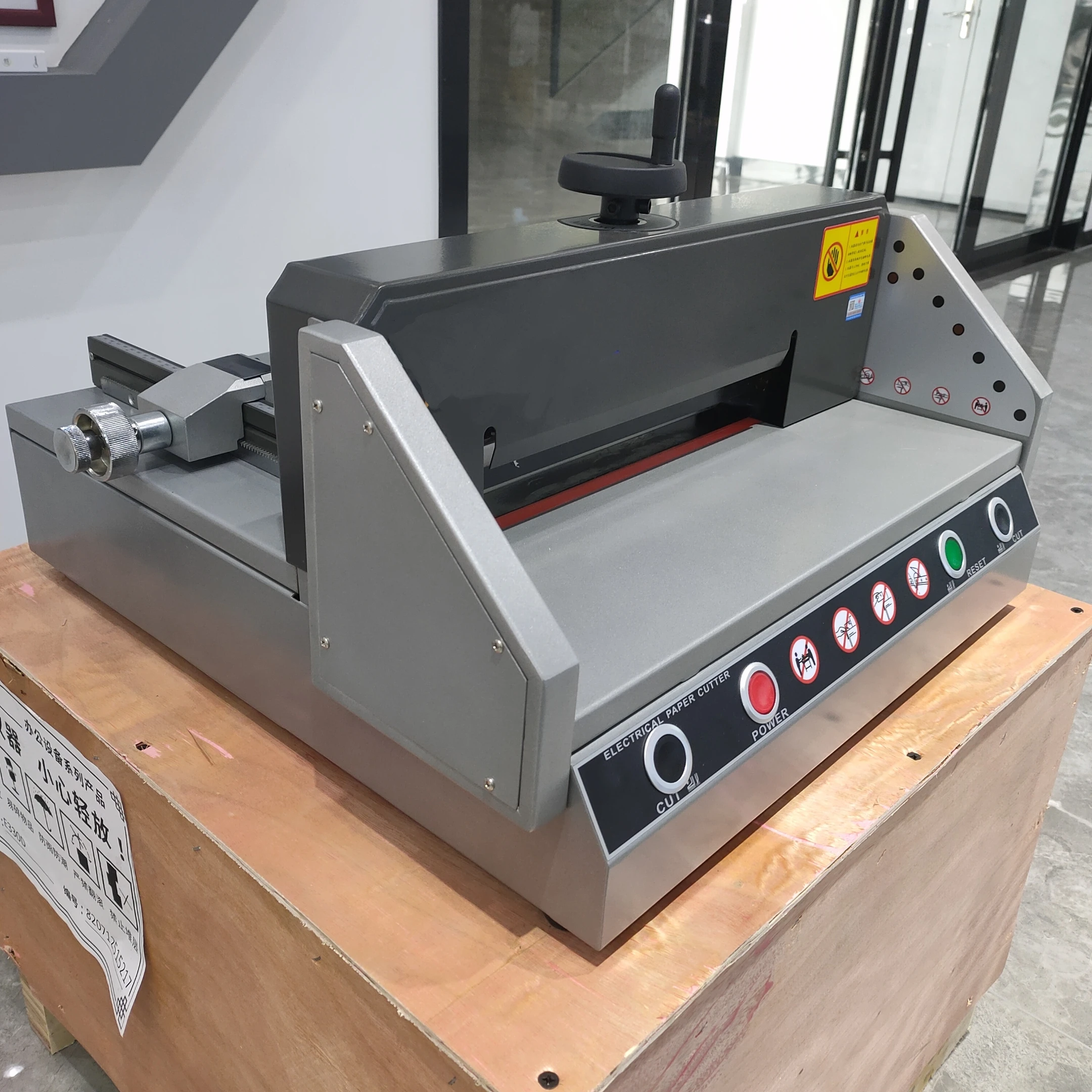 E330D Semi-Automatic Desktop Electric Paper Cutting Machine Paper Guillotine  CE A4 Size 330mm*330mm