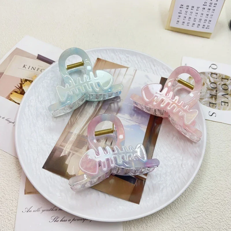 

DS NEW Ocean Series Fishbone Hair Claw 8CM Acrylic Claw Clips Summer Beach Trendy Hair Clips Hair Accessories for Women Girls