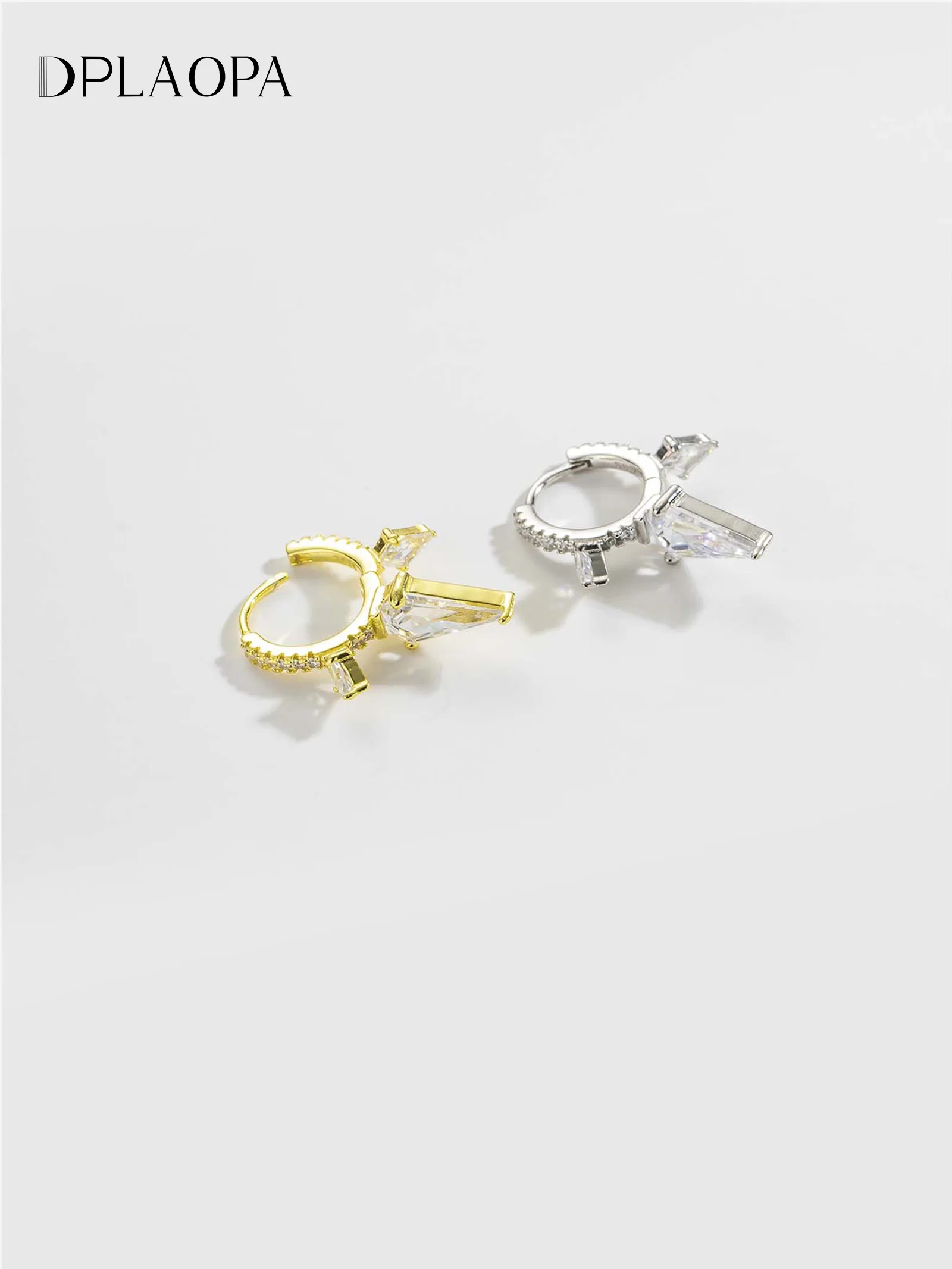 

DPLAOPA 925 пробы серебряные три треугольные прозрачные циркониевые женские серьги-кольца в стиле рок панк минималистские деликатные ювелирные изделия