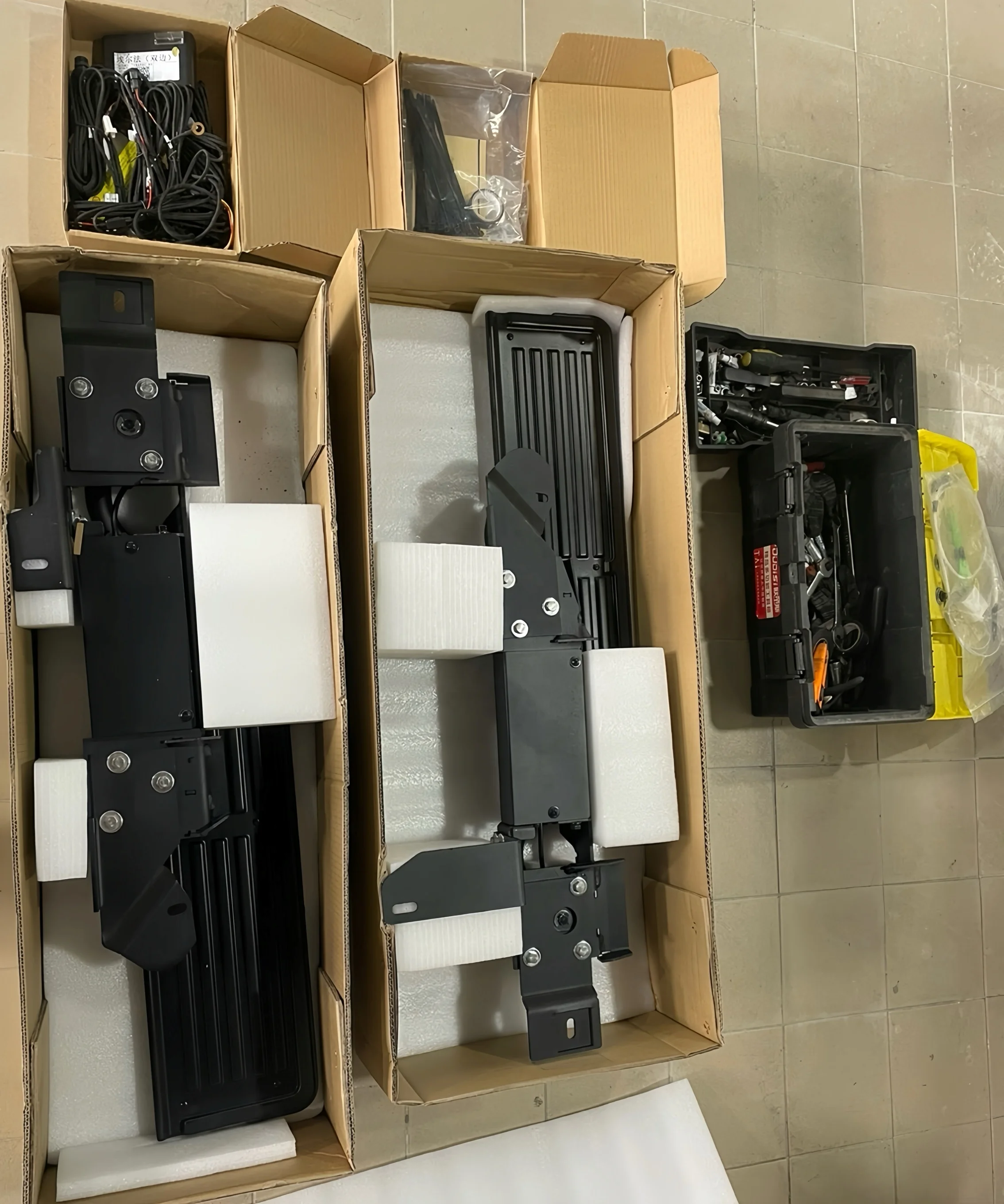 

Factory Direct Newest Electric Side Step for LM 2020 2021 2022 2023 Year Automatic Side Step Pedal