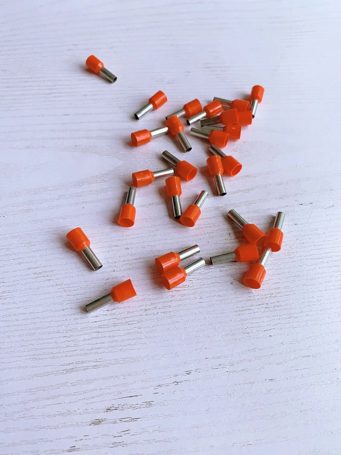 E0506 E0510 E1008 E2508 E4012 E4018 E25-16 E25-22 Tubular insulated pin terminal pin European-style cold press connection