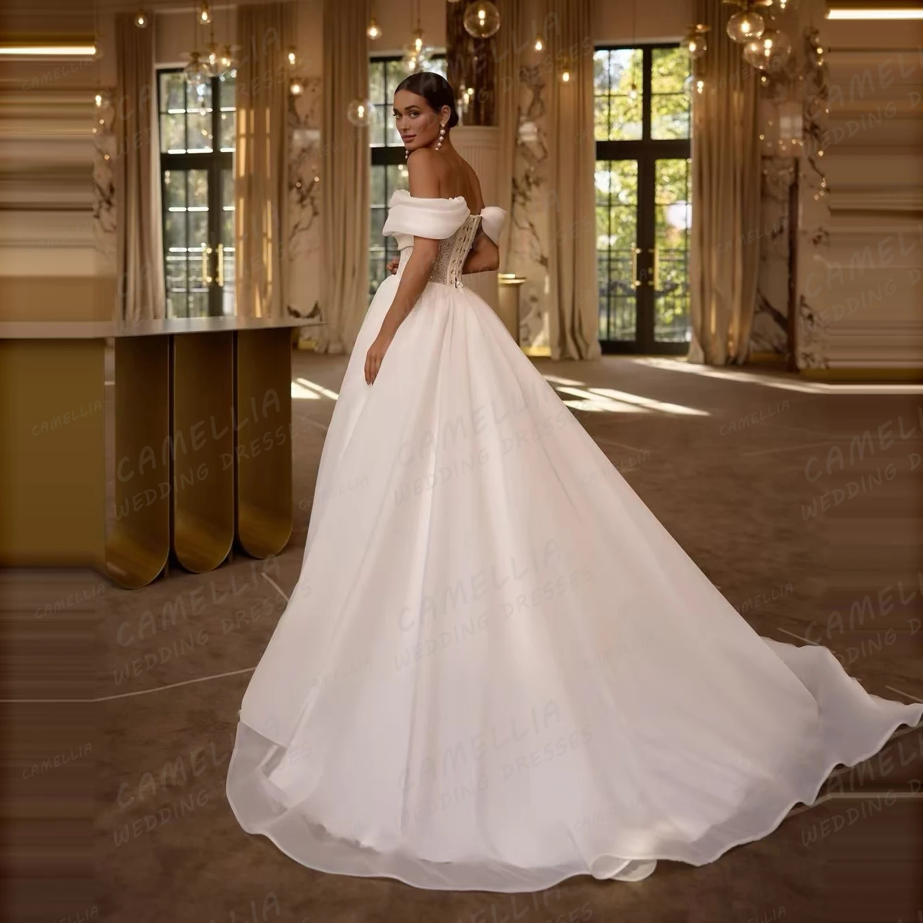 Luxury A Line Wedding Dresses Women's Sweetheart Bridal Gowns Sexy Off Shoulder Sleeveless Fluffy Princess Vestidos Customized