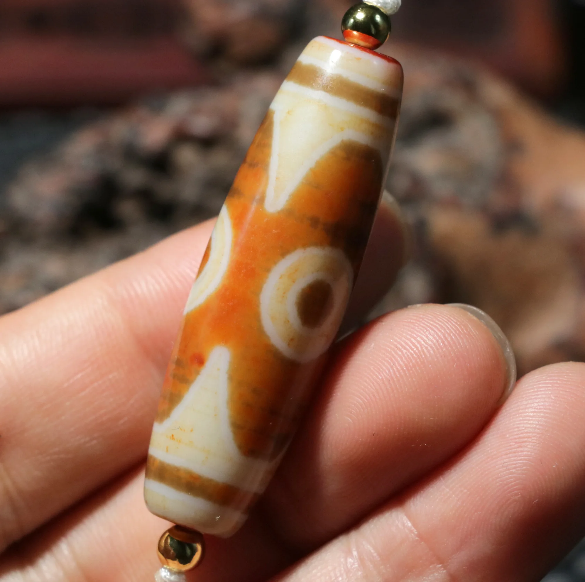 

Collectible Treasure LKbrother Sauces Magic Power Tibetan Old Agate Tiger Tooth 3 Eyed Dzi bead Pendant Amulet UPD0403A1