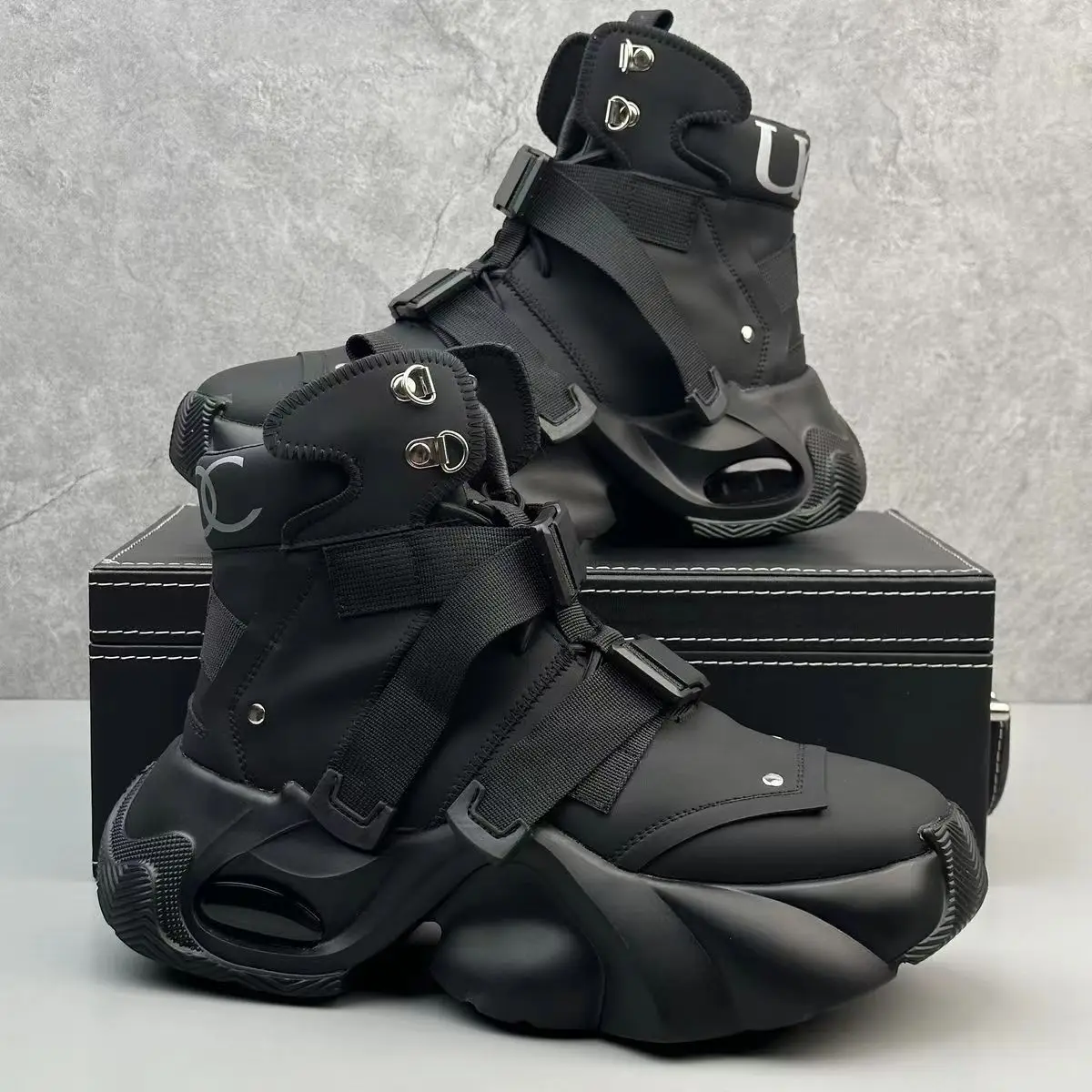 Zapatos para caminar de alta calidad para hombre y mujer, zapatillas de diseñador con suela gruesa, transpirables, informales, de alta calidad