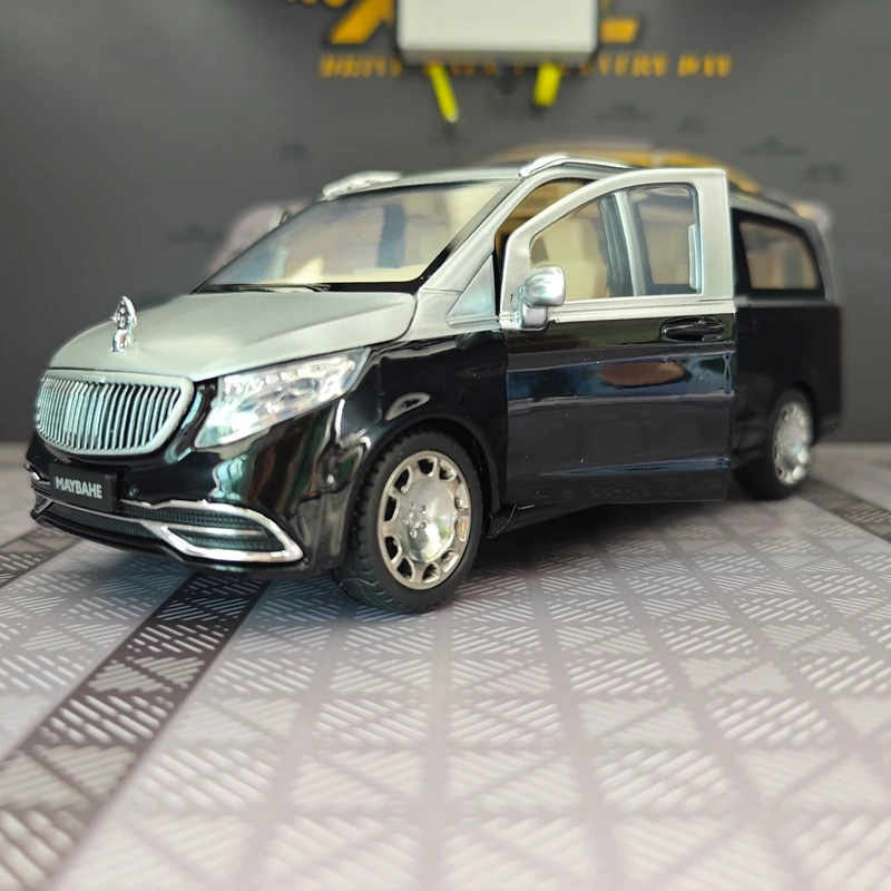 

1:24 Mercedes Benz Maybach VS680 alloy car model with sound, light, remote control, electric door, commercial car decoration