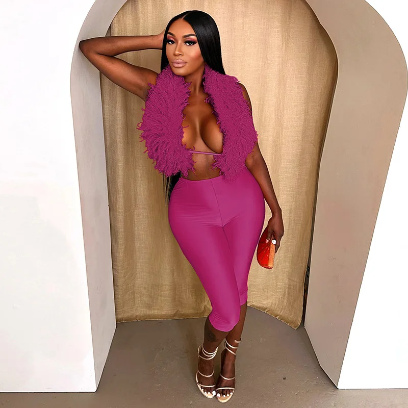 

Летний женский комплект 2025 года с волосатыми подвесными шейными ремешками, большие узкие брюки с открытой спиной и семью штанинами, комплект из двух предметов