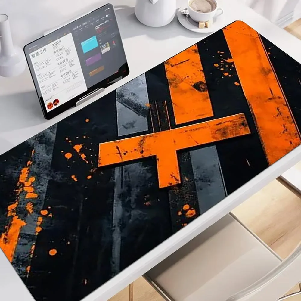 Gamer Mouse Pad Large Gaming Mousepads Black White Triangle Geometric Minimal Laptop Plus Esports Desk Pad PC Laptop Tablet Mat