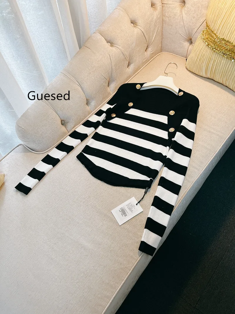 

Guesed Knitting Shirt Pullovers Sweater French Vintage British Black White Striped Top Knitted Metal Buttons Square Collar Basic