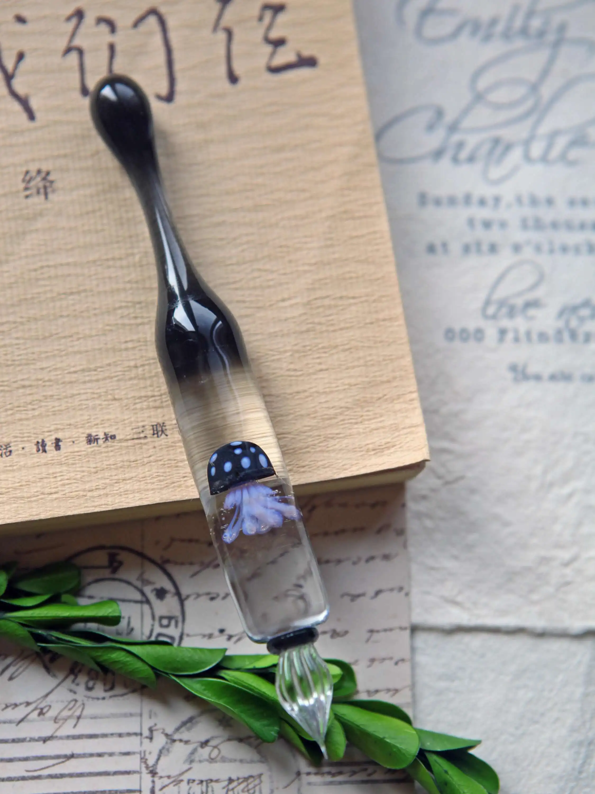 

Handmade Black Crystal Jellyfish Glass Nib Pen Calligraphy Pen