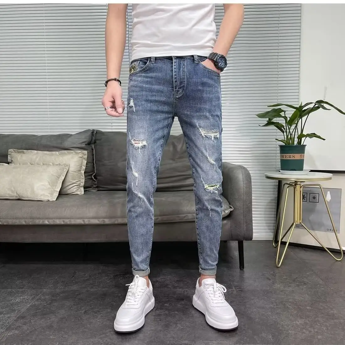 Men\'s Luxury New Casual Spring Autumn Embroidered Jeans for Men with Personality Patch Print Ripped Hole Korean Style Slim Pants