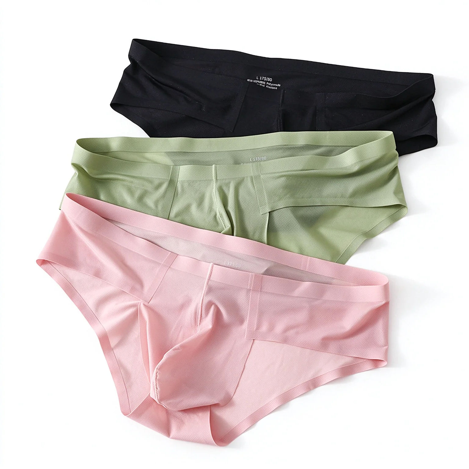 Men's Ice Silk Brief Underwear Cool Breathable Seamless U-Shaped Convex Shorts for Summer Comfortable Pants
