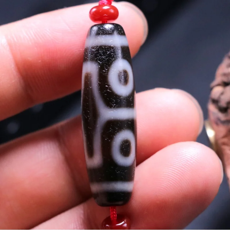 

Power Tibetan Old Oily Agate Patina KingKong 4 Eye Small dZi Bead Totem Amulet A