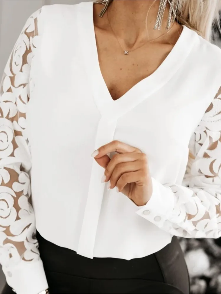 

Women's Spring Summer New Long Sleeved Simple Commuting Sexy V-neck Solid Color Fashionable Lace Patchwork Shirt Top