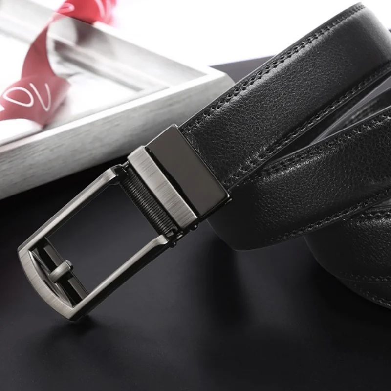 أحزمة رجالية من الجلد الطبيعي حزام عمل غير رسمي أنماط شعبية أحزمة بإبزيم أوتوماتيكية من الجلد عالي الجودة قابلة للتعديل