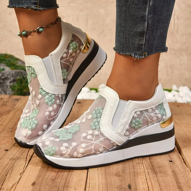 

2026 Spring Embroidery Thick Platform Sneakers Women Breathable Mesh Loafers Woman Casual Shoes