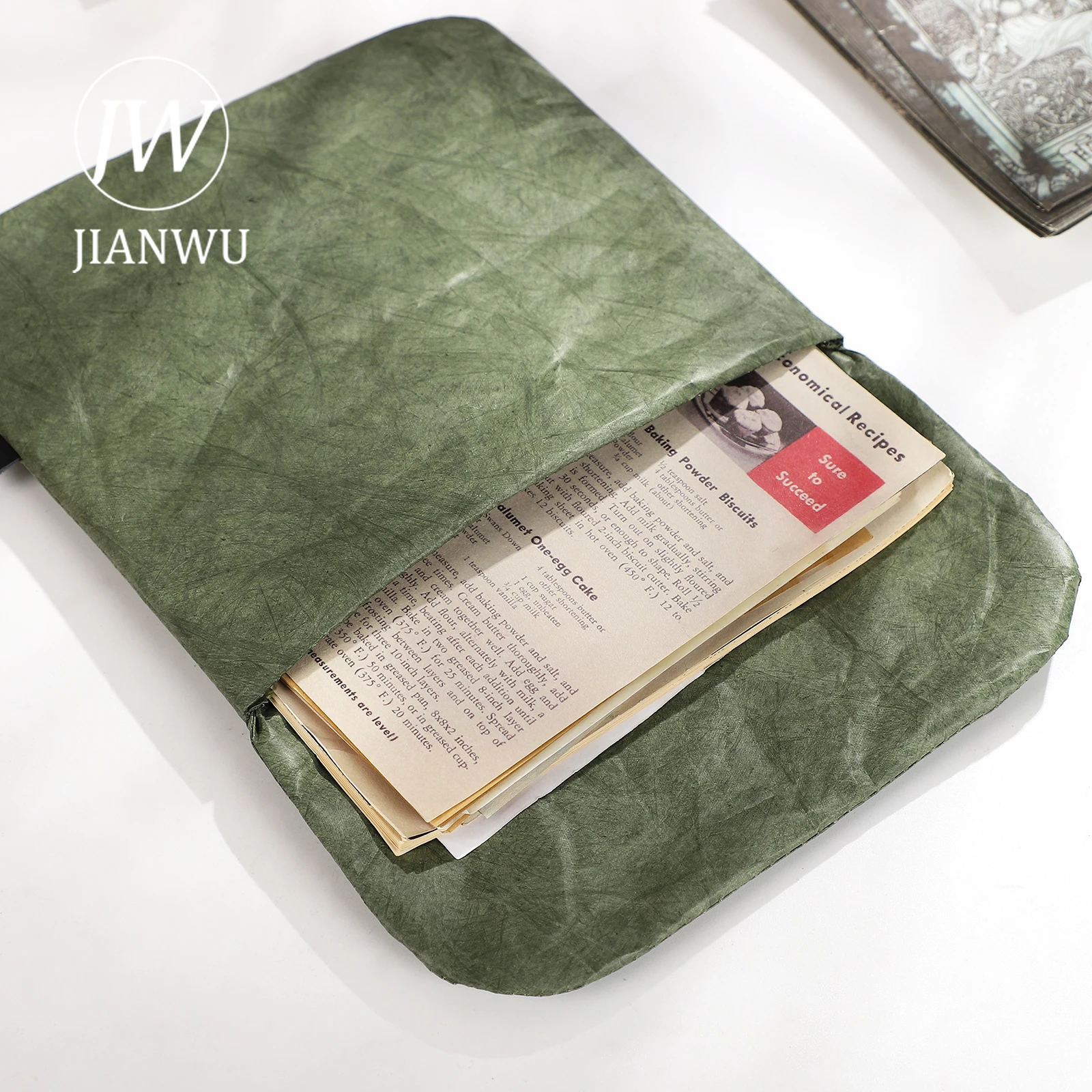 JIANWU Vintage 7-inch DuPont Paper Large Capacity Material Soft Storage Bag Creative DIY Journal Student Supplies Stationery