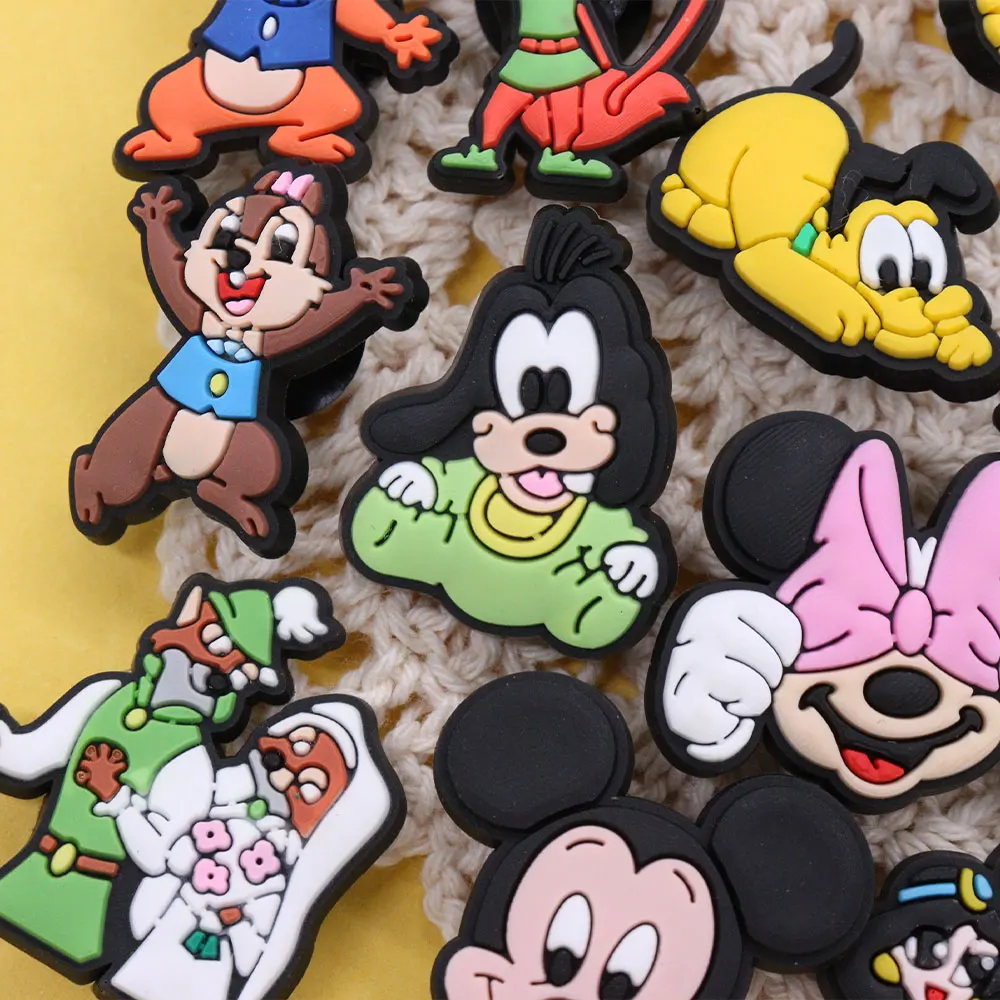 1-25Pcs PVC Adorable Chip 'n' Dale Mickey Kids Disney Shoe Charms Dog Pluto Buckle Clog Decoration Fit Bracelet