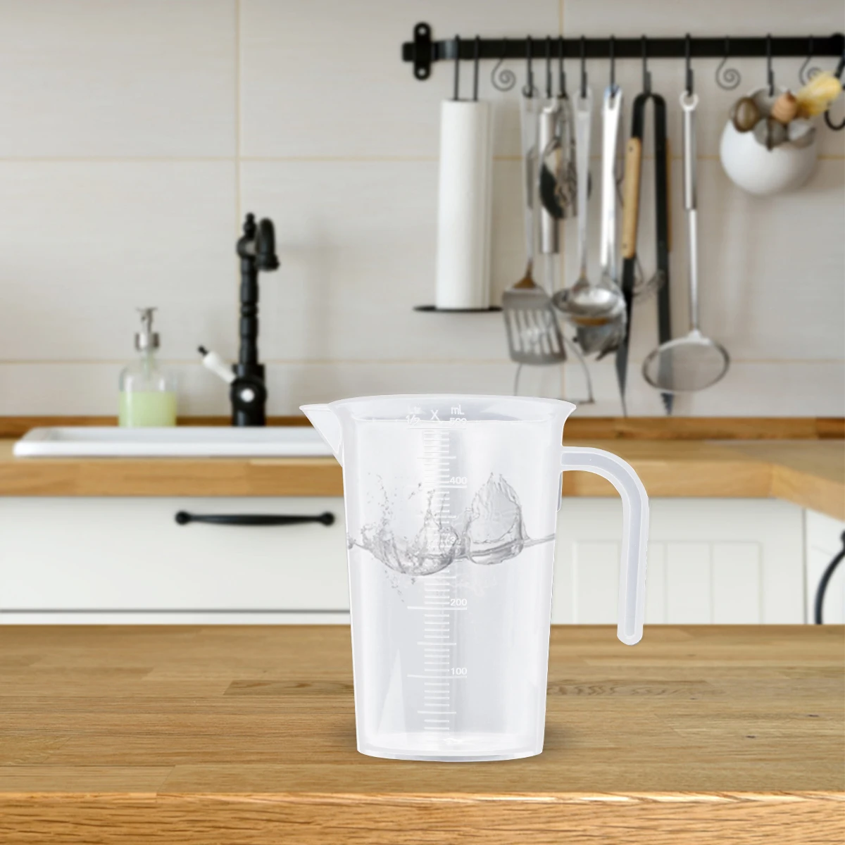 

4 Pcs Plastic Measuring Cup Oil 2t Kitchen Tools Scales Ml Meter Cups Lid Large Water Container Transparent Safe PP Material V