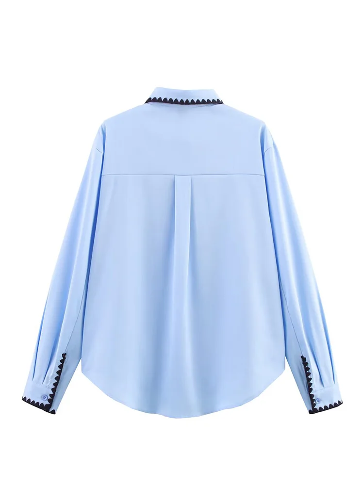 Kemeja biru kerang kerajinan sederhana bergaya Eropa, modis wanita baru, serbaguna, dan elegan, lengan panjang