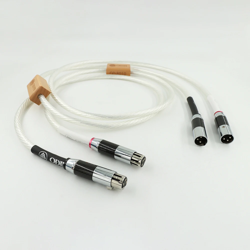 Эталонный кабель XLR — позолоченный 8N OFC с вилкой из углеродного волокна и двойной экранировкой ​