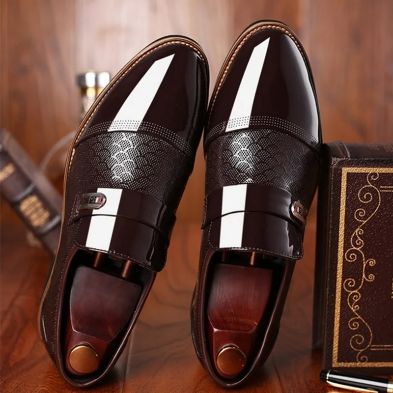 Italian Black Formal Shoes Men Loafers Wedding Dress Shoes Men Patent Leather Oxford Shoes For Men Chaussures Hommes En Cuir