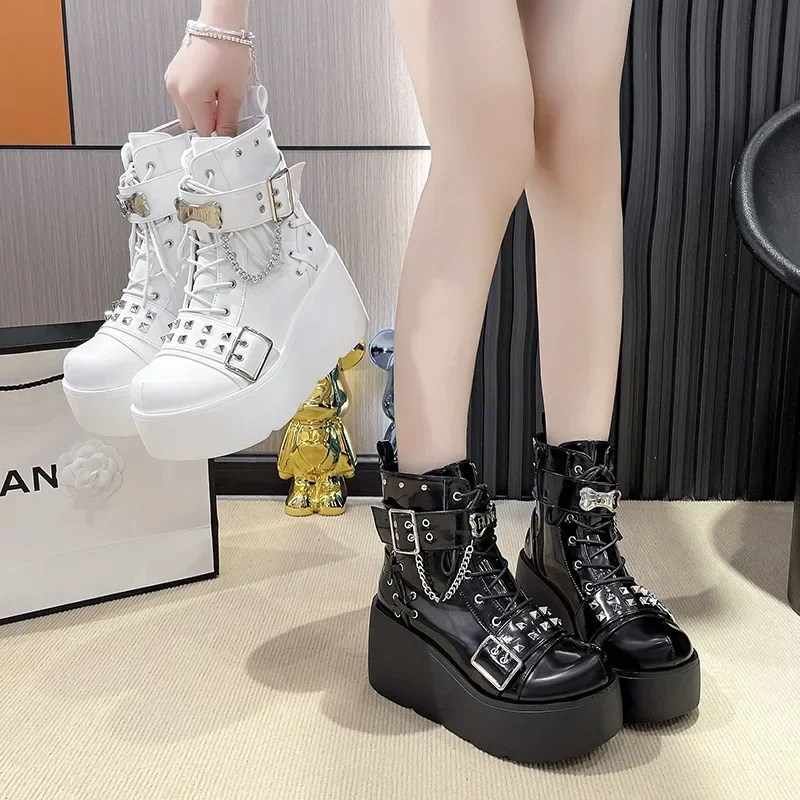 

2024 New Punk Style Thick-soled Belt Buckle Knight Lace-up Heightening Short Boots Women