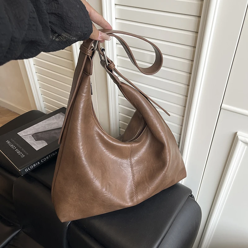 

PU Solid Color Casual Shoulder Bags 2026 High Quality Versatile Tote Bag High Capacity Commuting Temperament Crossbody Bags