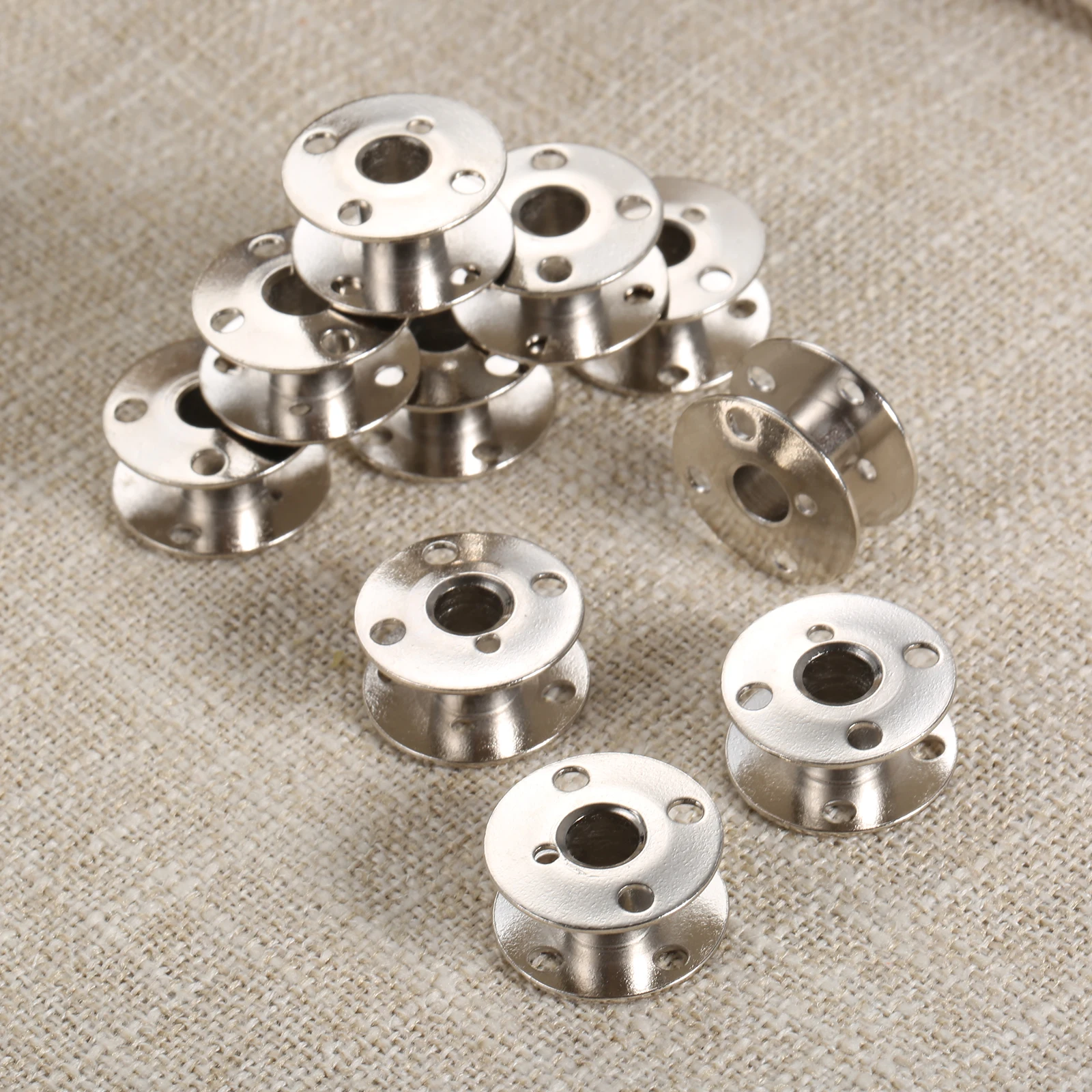 20pcs/set Steel Sewing Machine Bobbins 172222 32522 Class 66 for Singer 66 66-16 Series White 8600 8800 20mm Sewing Supplies