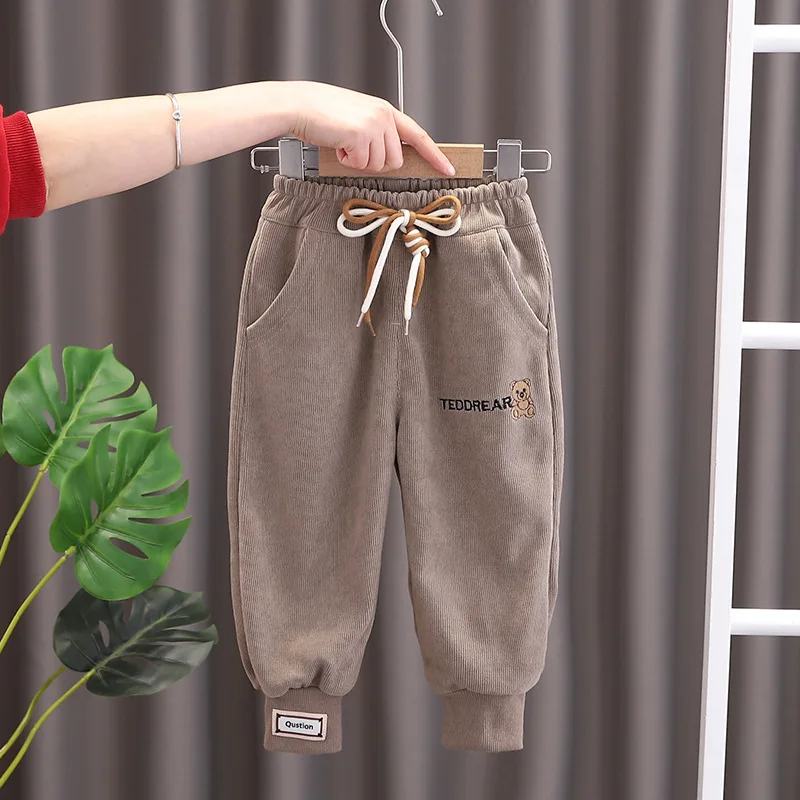 Spodnie chłopięce na wiosnę i jesień, proste, z haftem kreskówkowym misia, długie spodnie dziecięce, codzienne spodnie dla dzieci, legginsy dla maluchów.