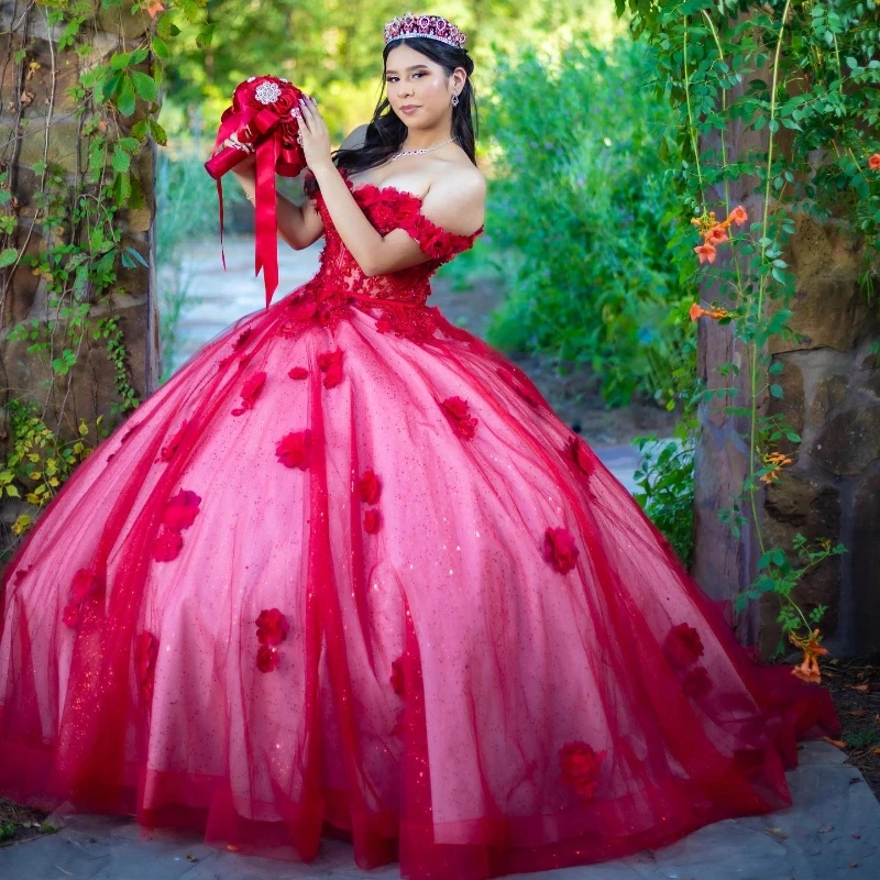 

Luxury Red Quinceanera Dress Ball Gown Princess Chapel Train Flower Tull Ruffle Off the Shoulder Sweet 15 16 Birthday Party Gown