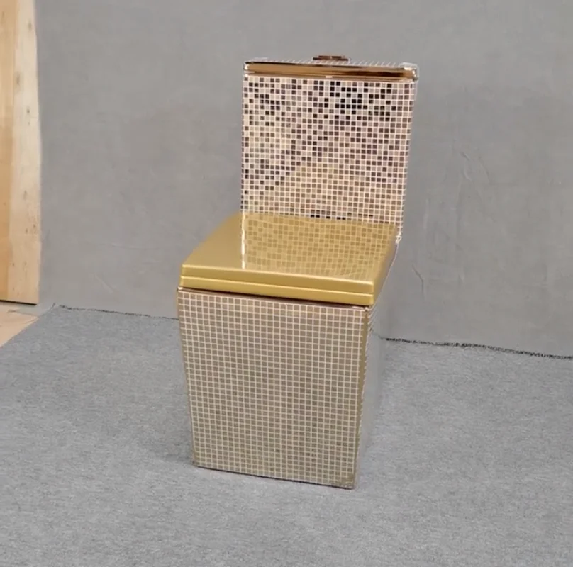 

Luxury One Piece Golden Plated Toilet Top Grade Series Bathroom Sanitary Ware S P Trap